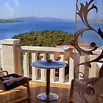 Appartement Beautiful For Two Persons With Sea View In Near The