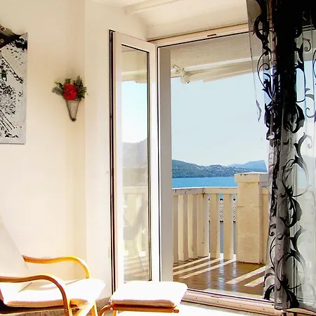 아파트 Beautiful For Two Persons With Sea View In Near The 트로기르