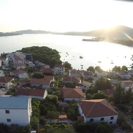 Appartement Beautiful For Two Persons With Sea View In Near The
