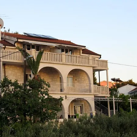 Beautiful For Two Persons With Sea View In Near The Appartement