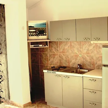 아파트 Beautiful For Two Persons With Sea View In Near The 트로기르