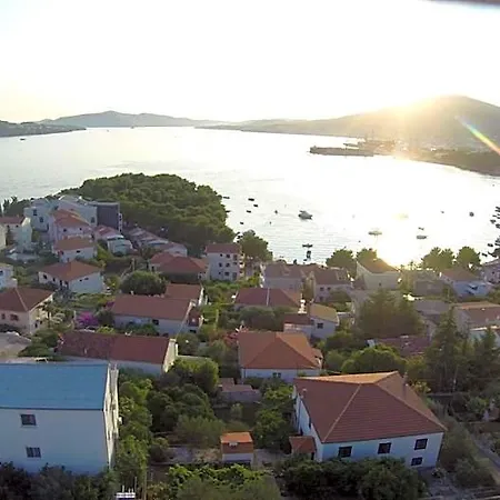Beautiful For Two Persons With Sea View In Near The Apartment