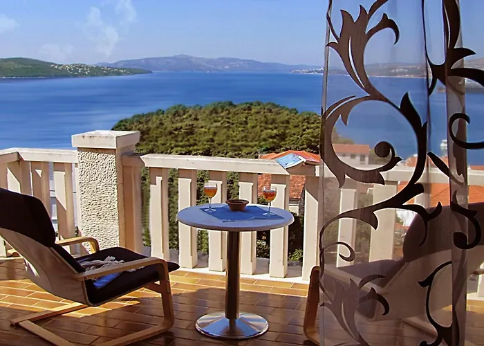 Appartement Beautiful For Two Persons With Sea View In Near The