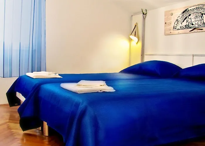 Beautiful For Two Persons With Sea View In Near The