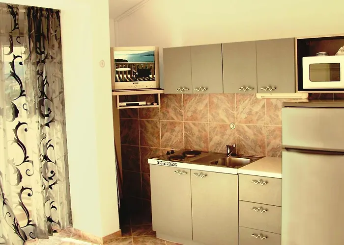Appartement Beautiful For Two Persons With Sea View In Near The Trogir