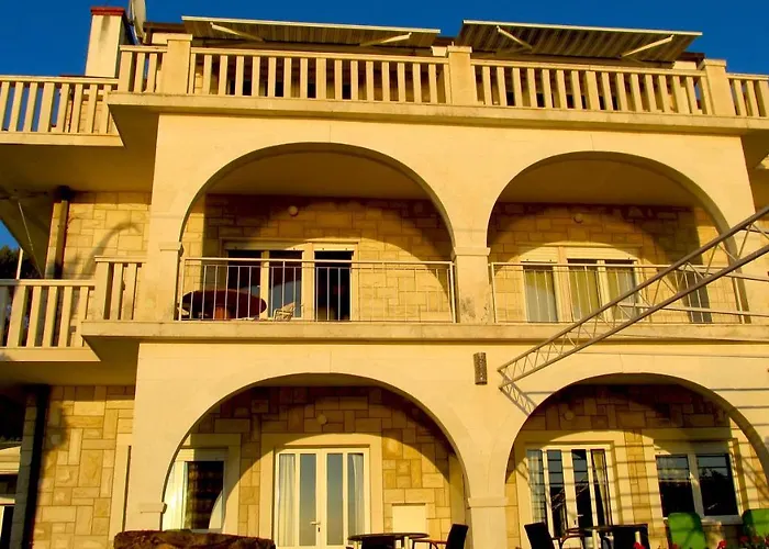 Appartement Beautiful For Two Persons With Sea View In Near The Trogir