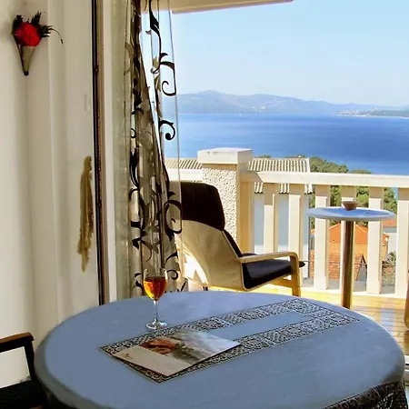 Beautiful For Two Persons With Sea View In Near The * Trogir