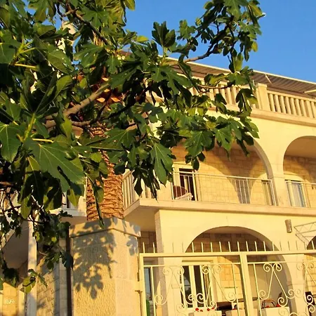 Appartement Beautiful For Two Persons With Sea View In Near The